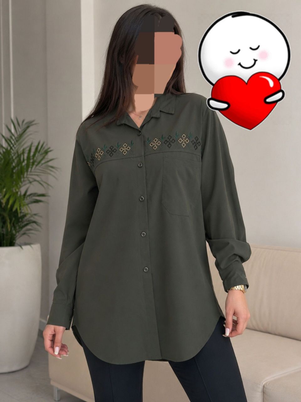 مانتو طرح گلدوزی شده جنس کتان سایز ۴۴.۴۸ دارای رنگ بندی